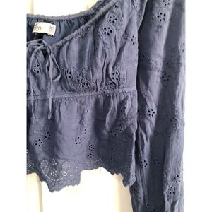 Hollister Eyelet L/S peasant Crop Top Sky Blue Babydoll coquete milkmaid boho XS